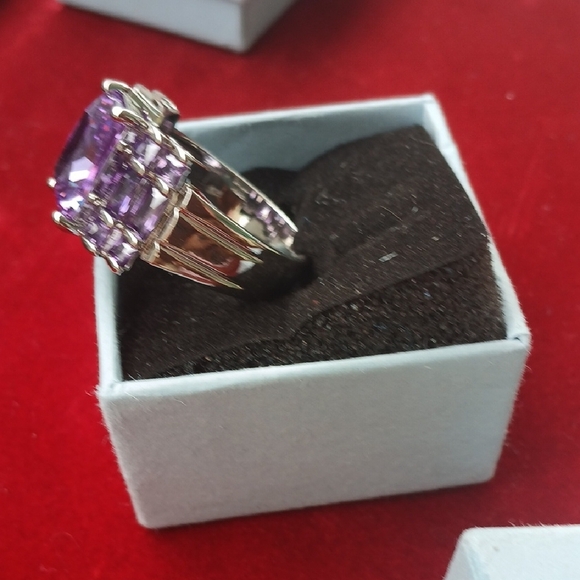 Elegant Purple Gemstone Ring Size 13 - Picture 6 of 6